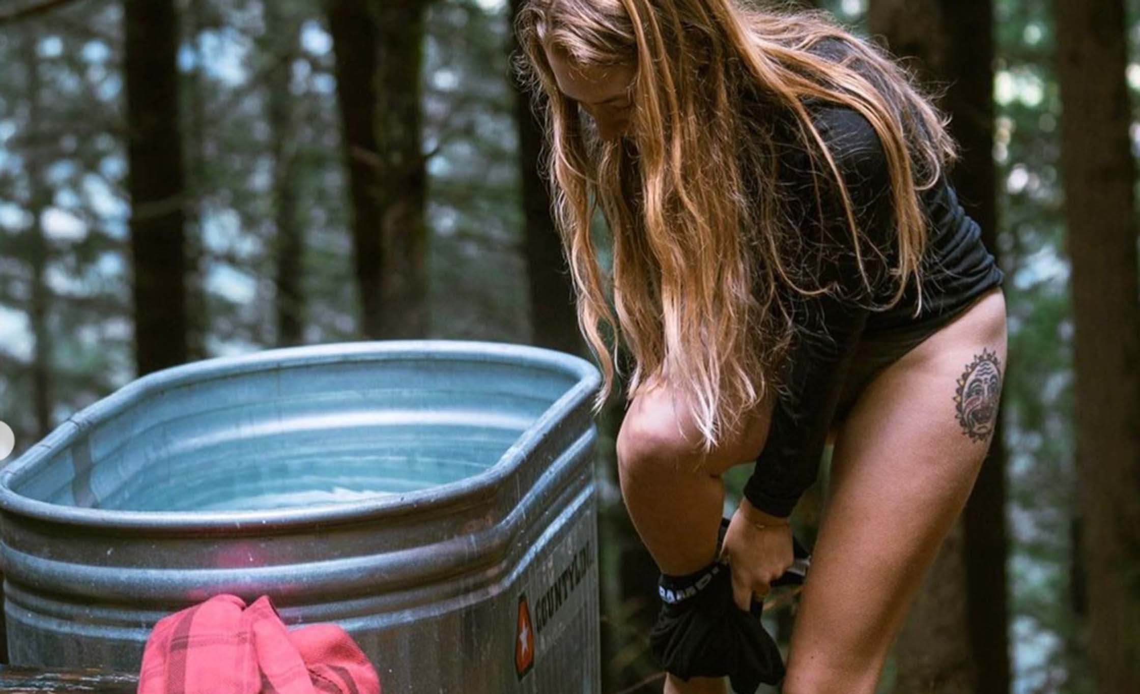 Nature’s Therapy: The Cannibal Hot Tub Experience in Ashford, WA