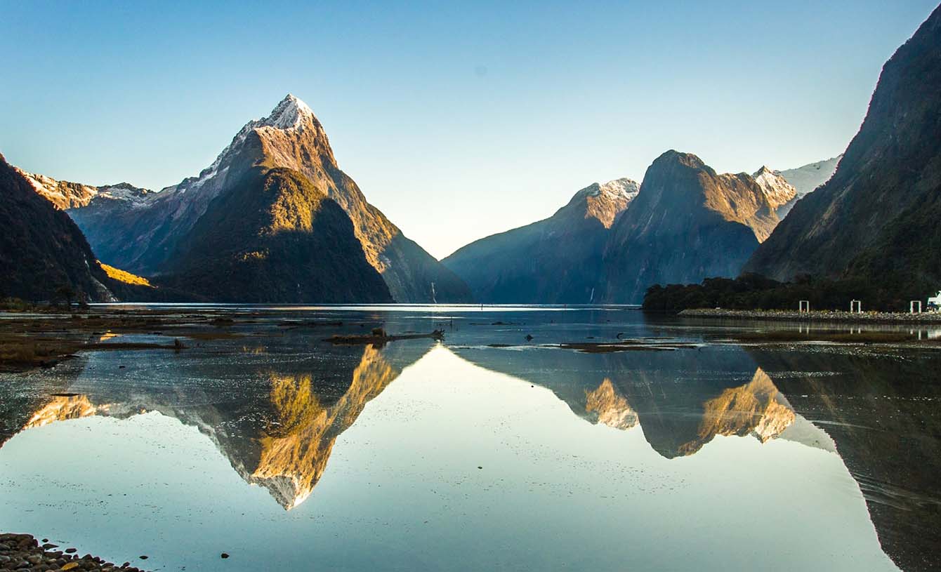 Savoring the Charm of New Zealand: From Vibrant Cities to Pristine Beaches